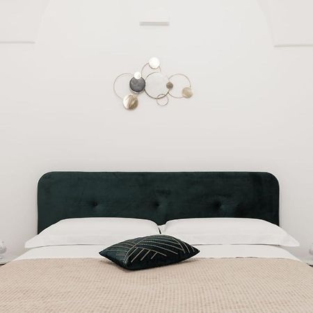 Alba Luxury Suite Остуні Екстер'єр фото