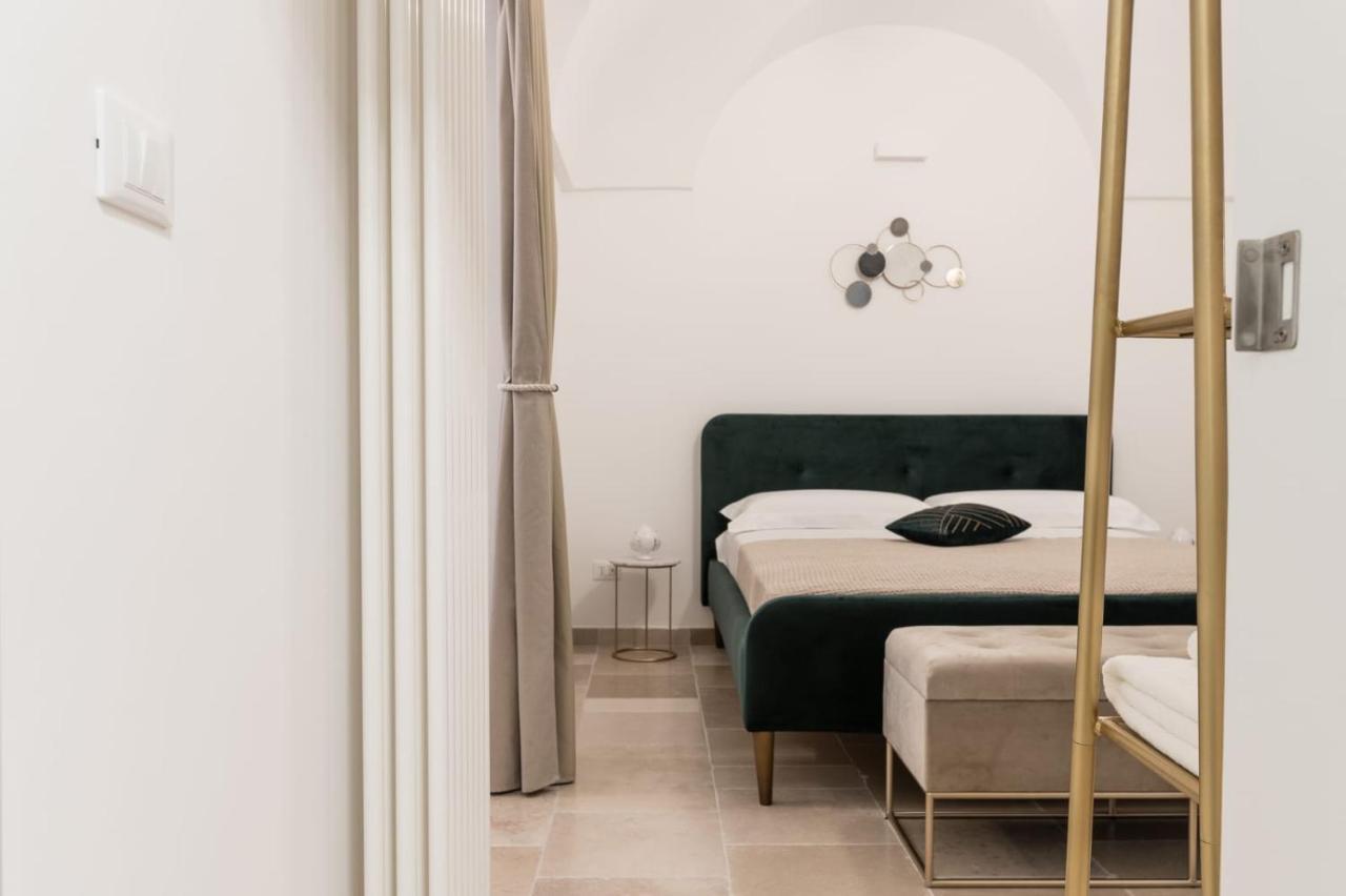 Alba Luxury Suite Остуні Екстер'єр фото